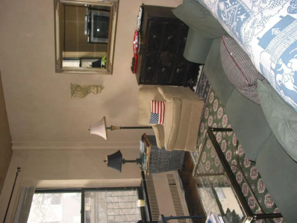 מלון ניו יורק 254 East Vacation